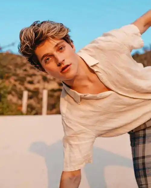 6686体育app金牌作者Bella