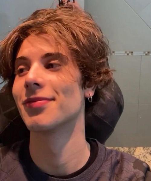 6686体育app铜牌作者Blake