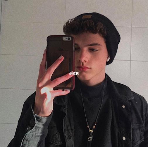 6686体育app铜牌作者Sawyer