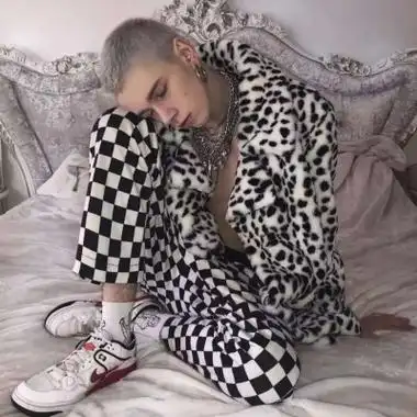 6686体育app铁牌作者回首彼岸