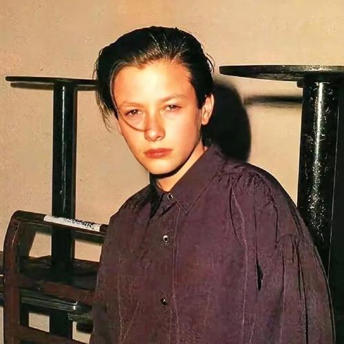 6686体育app海外作者Hazel