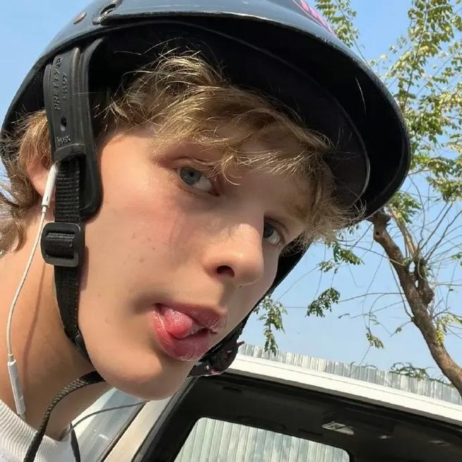 6686体育app金牌作者Clyde